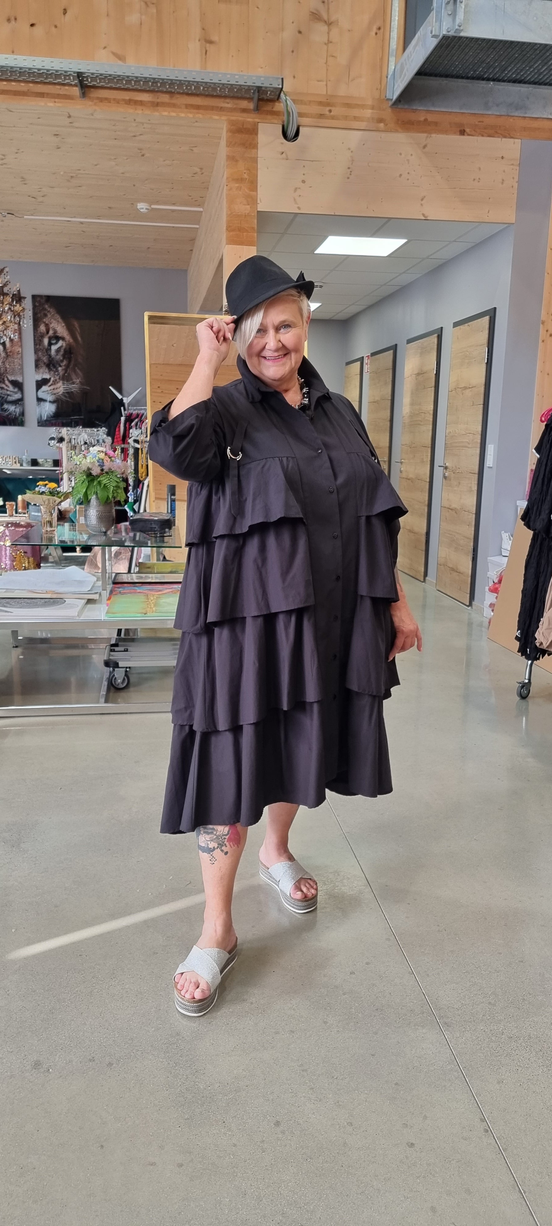 CN-G Tunika Jacke Kleid in Schwarz mit Volants bis Gr 54