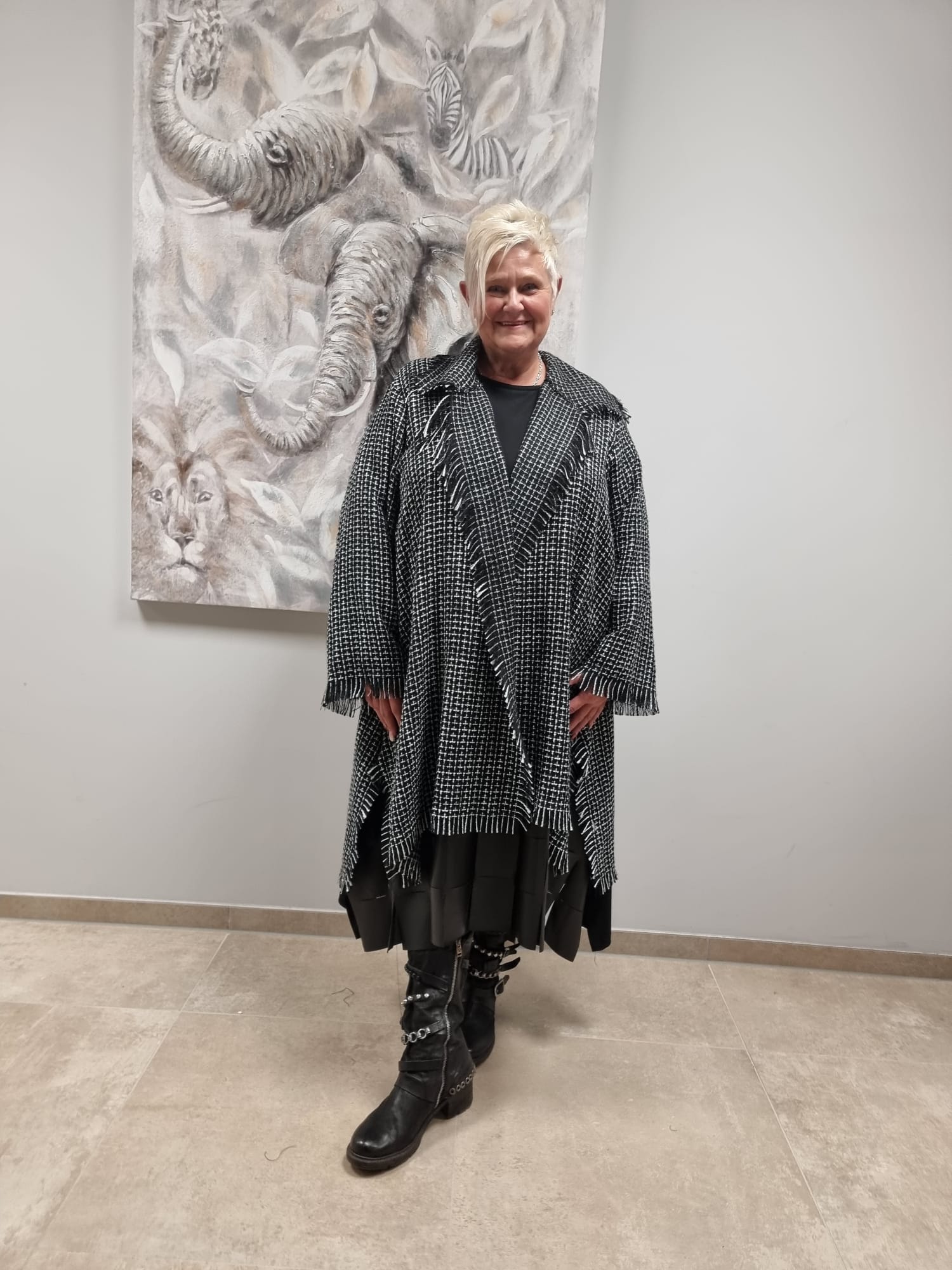 CN-G Jacke Mantel Überwurf in 3 Größen bis Gr 64 in Schwarz Weiß