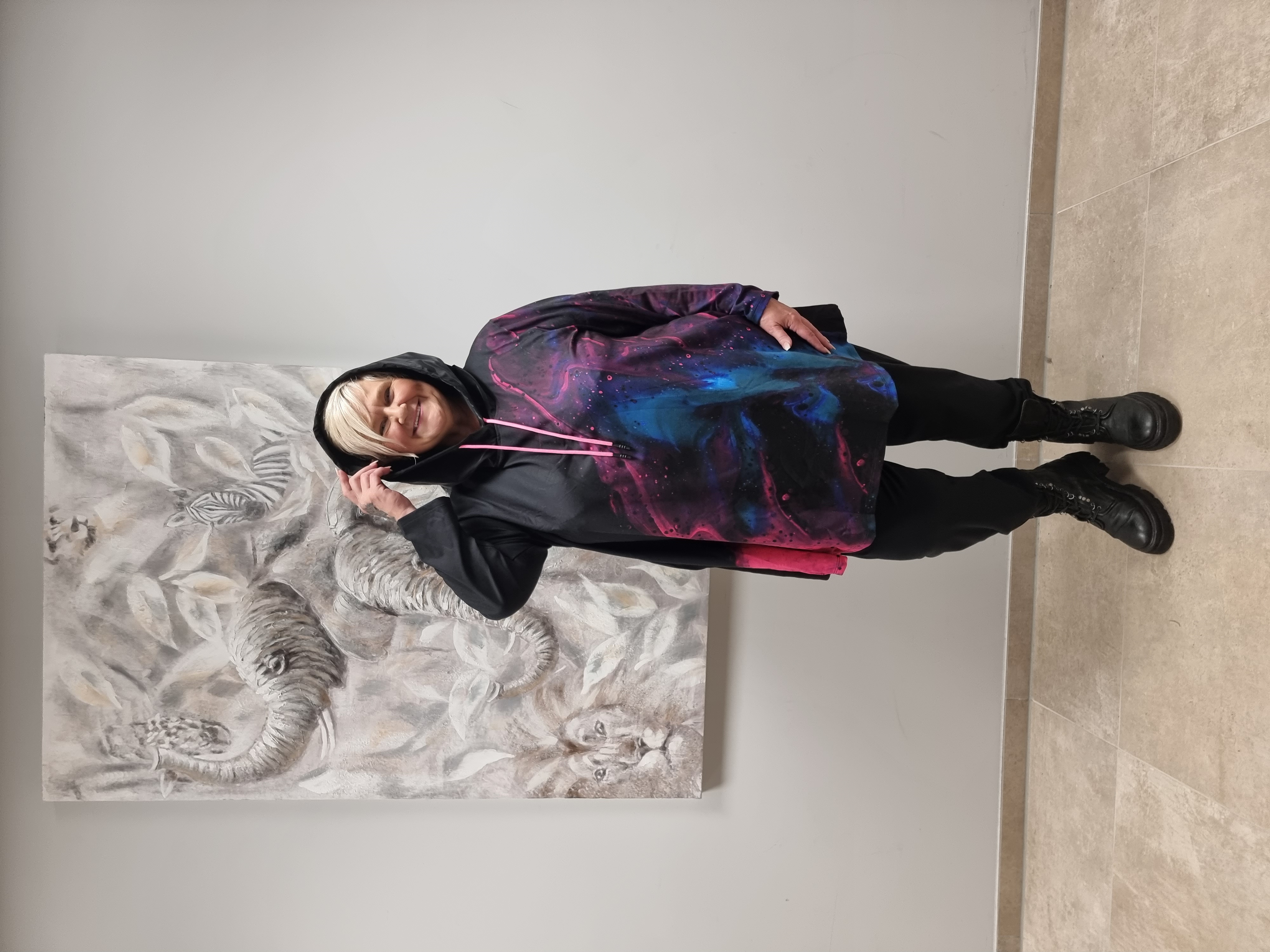Hoodie mit Kapuze von CN-G in Schwarz bunt und ausgefallenem Design
