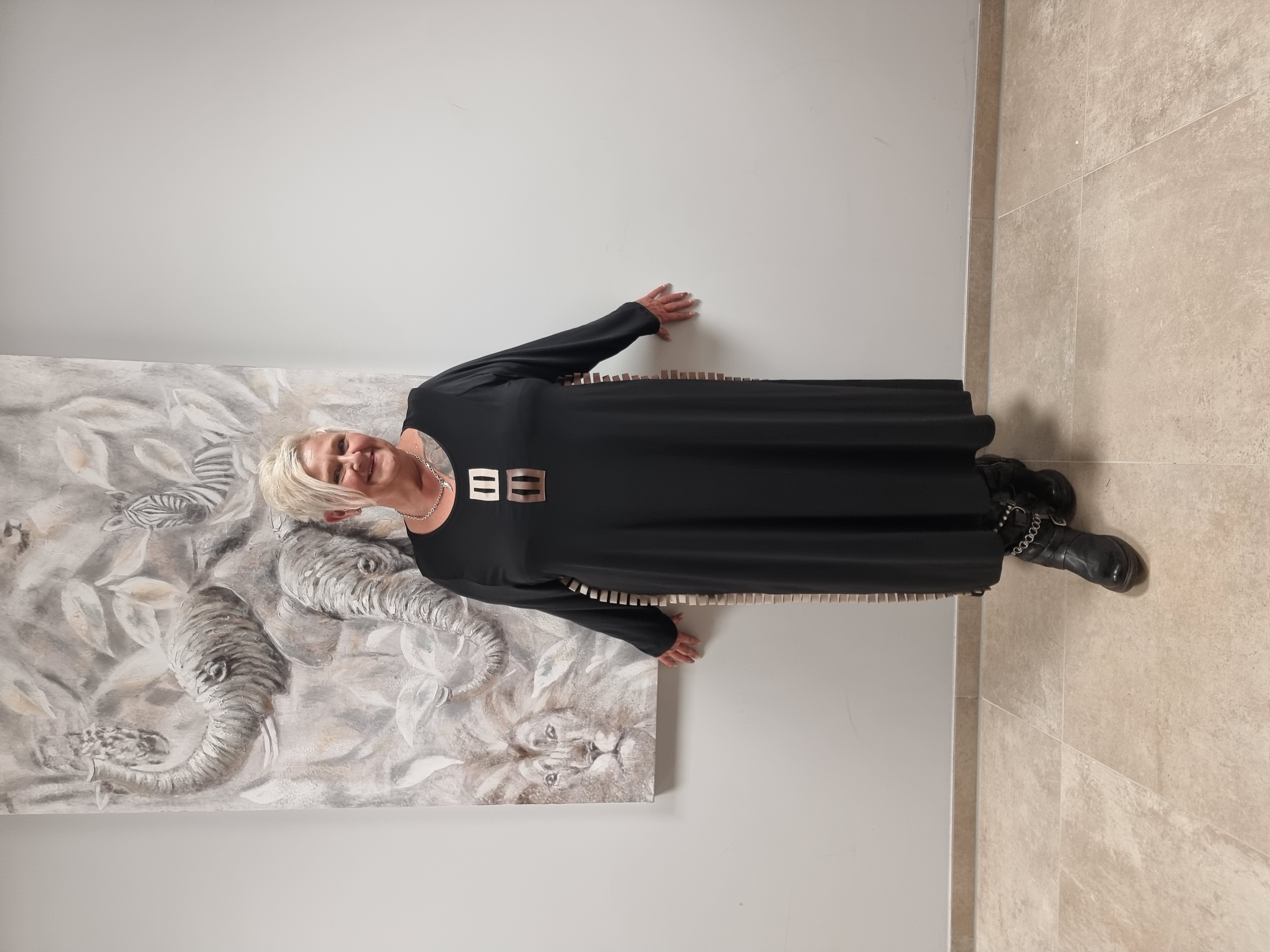 Kleid von CN-G in 4 Größen bis Größe 60/62 mit veganen Lederapplikationen in Brauntönen