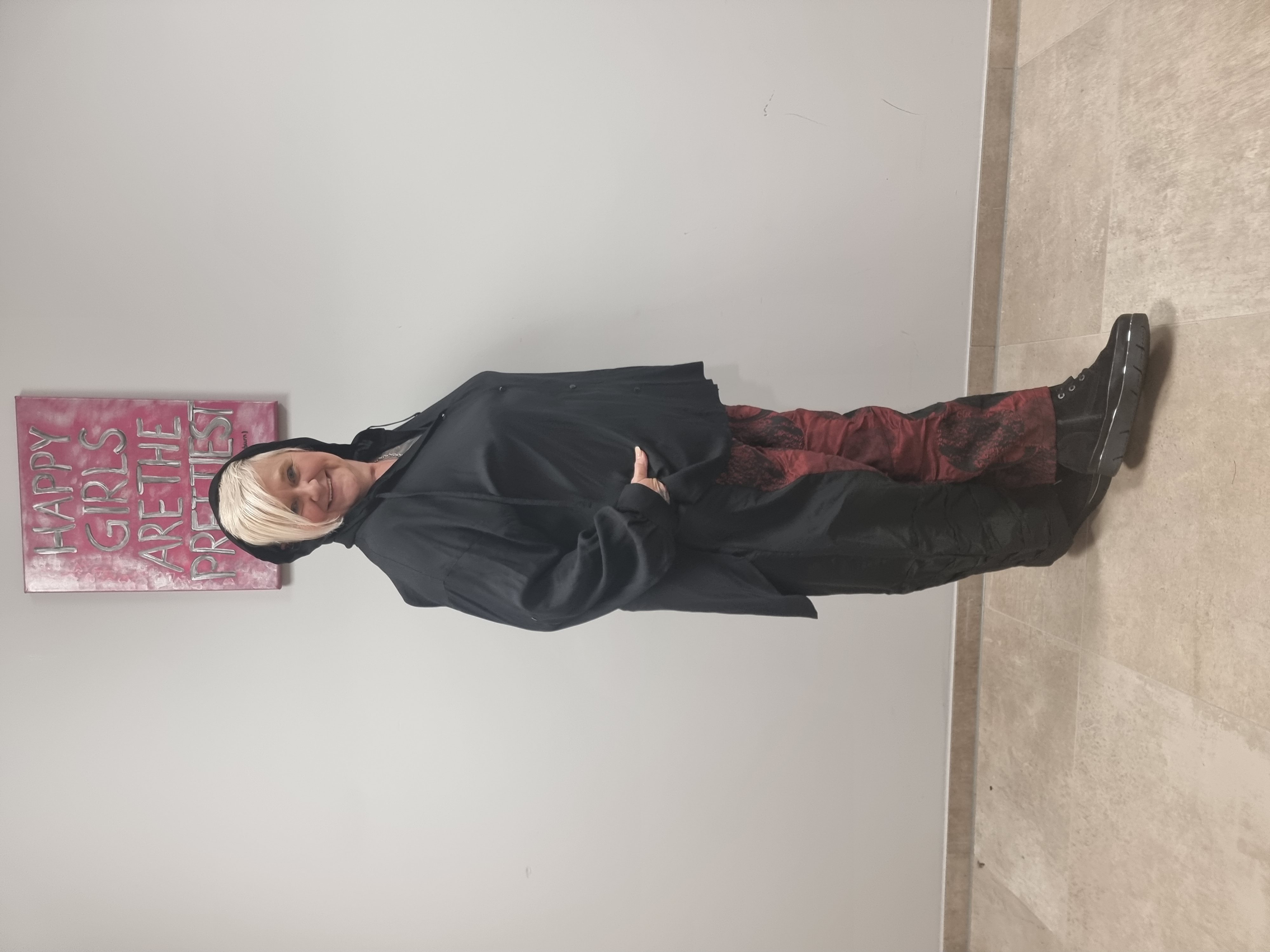 Hose von Mädchenglück in 2 Farben und 3 Größen passender Blazer auch im Shop