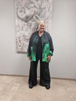 Zweiteiler mit Jacke und Marlene Hose in Smaragd Grün und Schwarz Einheitsgröße bis Gr 64