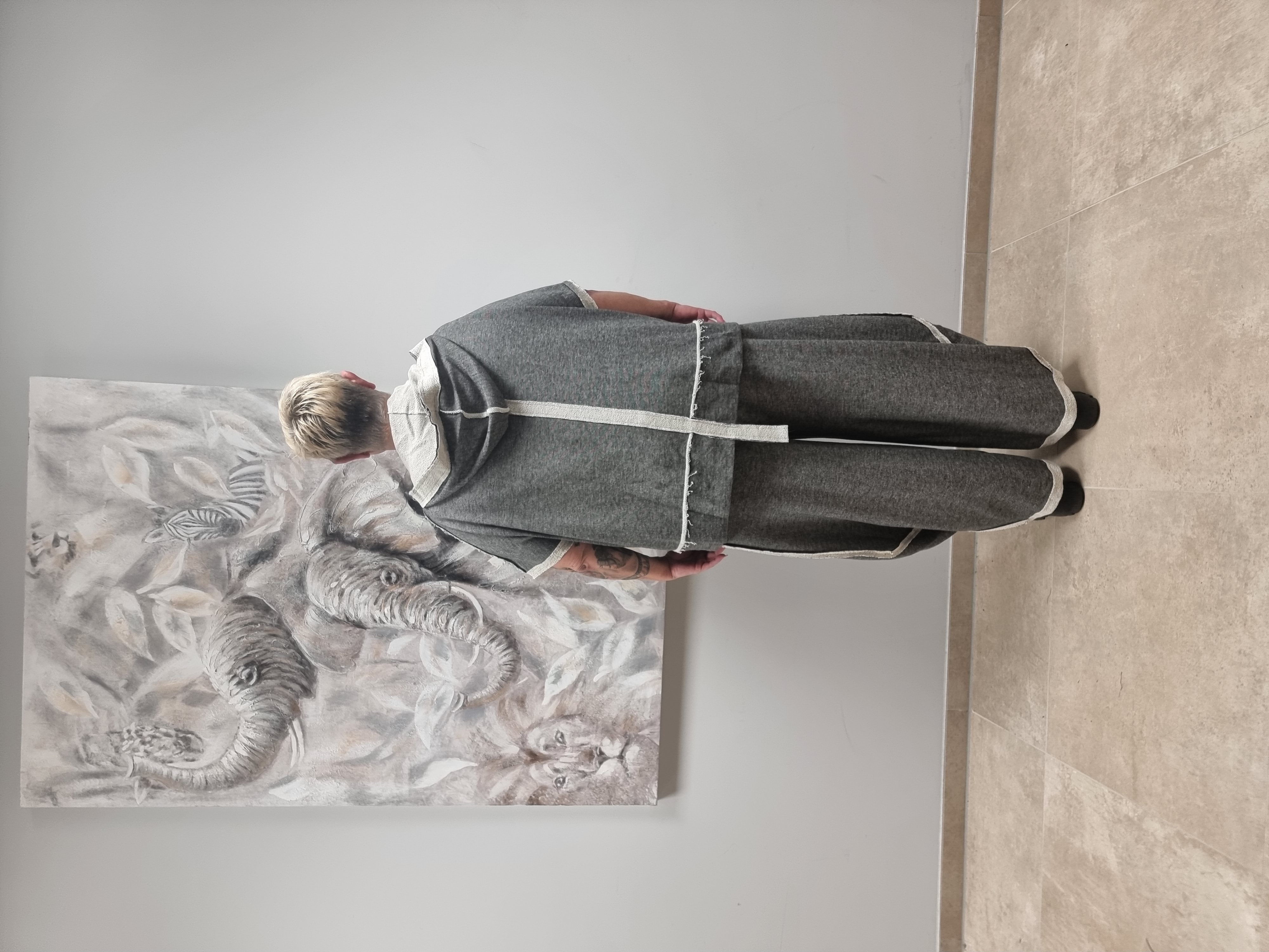 Zweiteiler von CN-G mit Überwurf Jacke und Ballonhose aus Sweatmaterial in Onesize