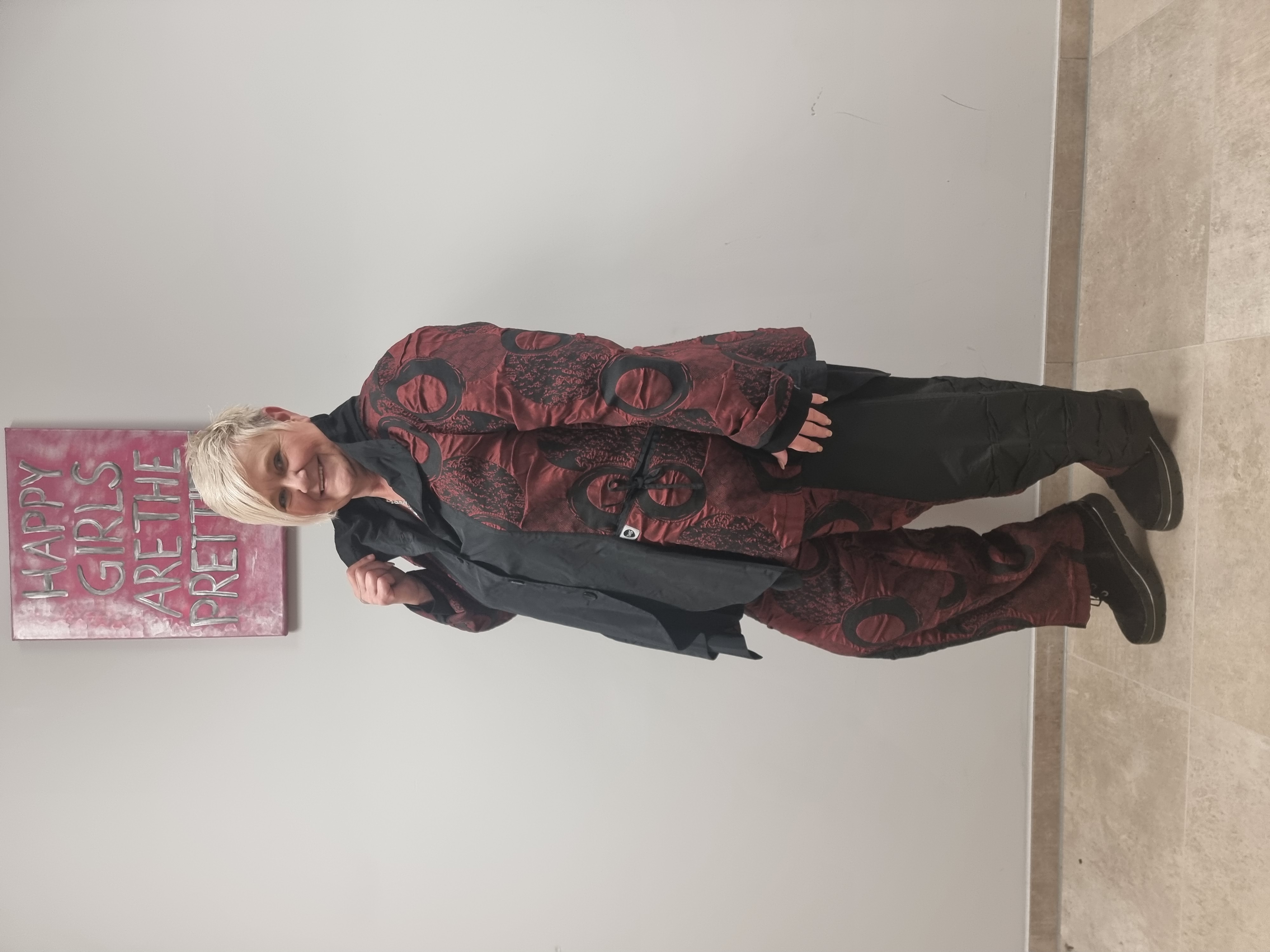 Hose von Mädchenglück in 2 Farben und 3 Größen passender Blazer auch im Shop