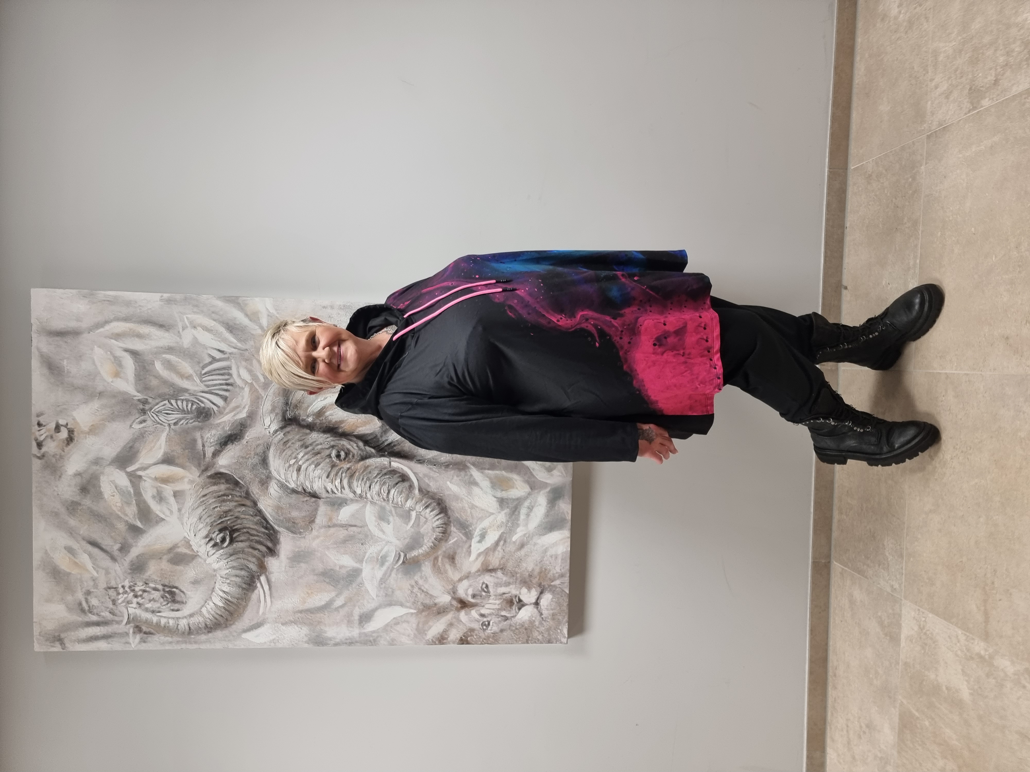 Hoodie mit Kapuze von CN-G in Schwarz bunt und ausgefallenem Design