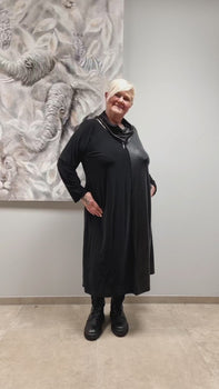 Kleid von CN-G in 4 Größen bis Größe 60 mit Lederlook einseitig