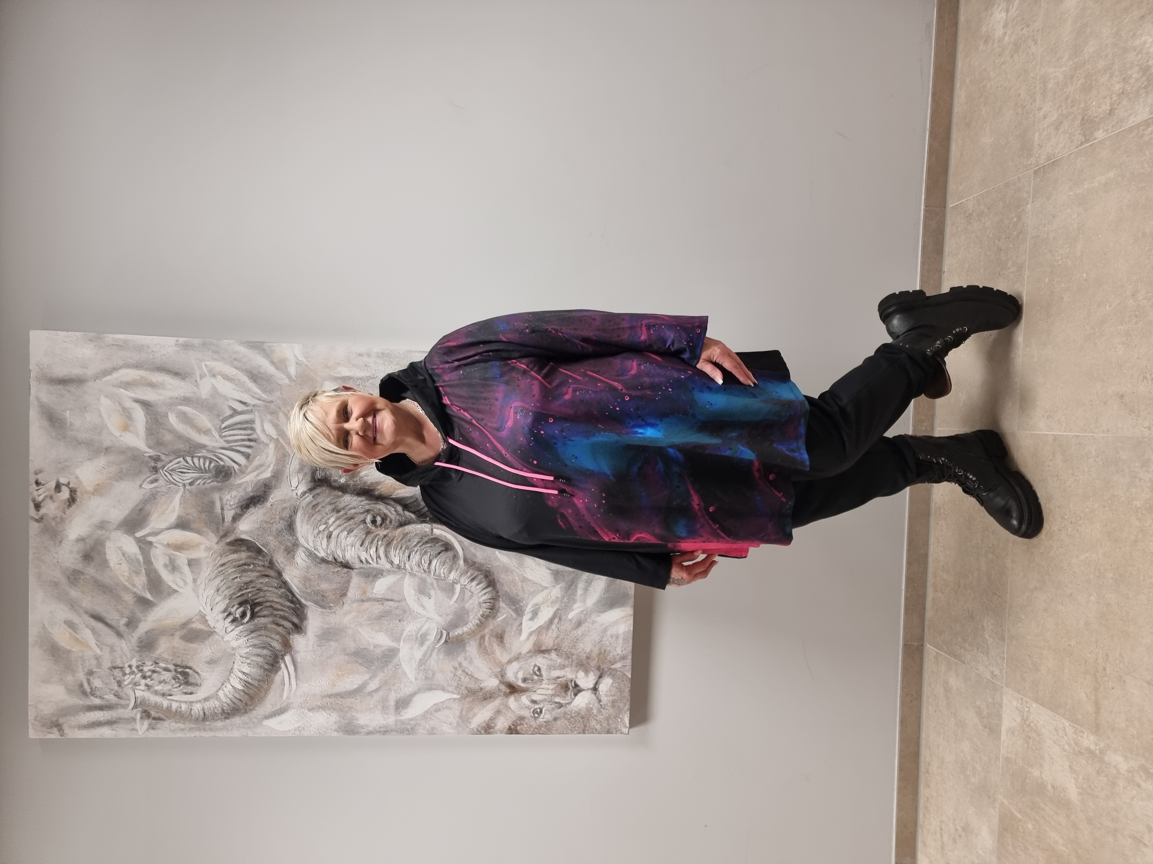 Hoodie mit Kapuze von CN-G in Schwarz bunt und ausgefallenem Design