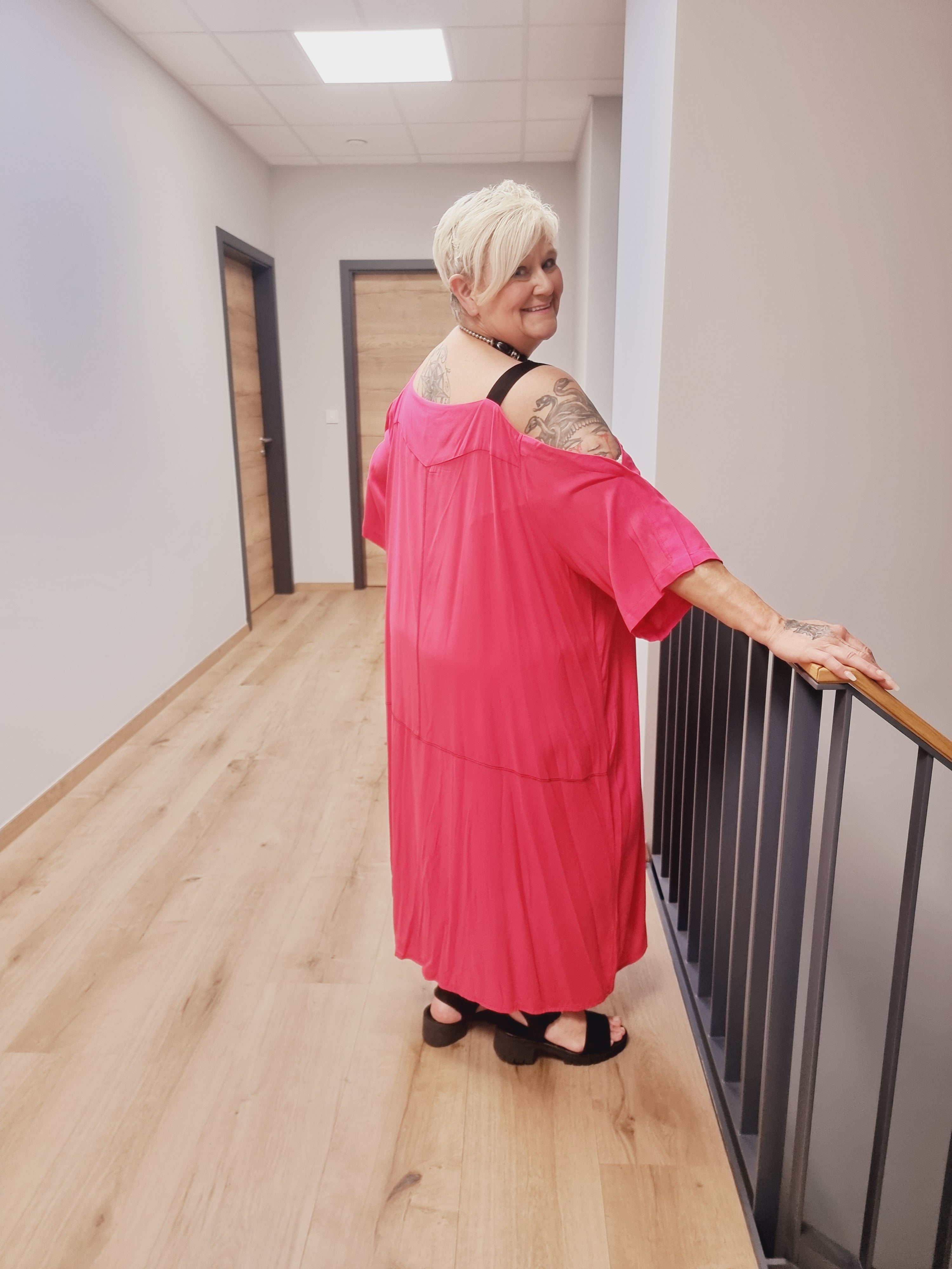 Kleid mit Cut Outs von CN-G in Pink bis Größe 62 