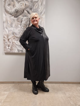 Kleid von CN-G in 4 Größen bis Größe 60 mit Lederlook einseitig
