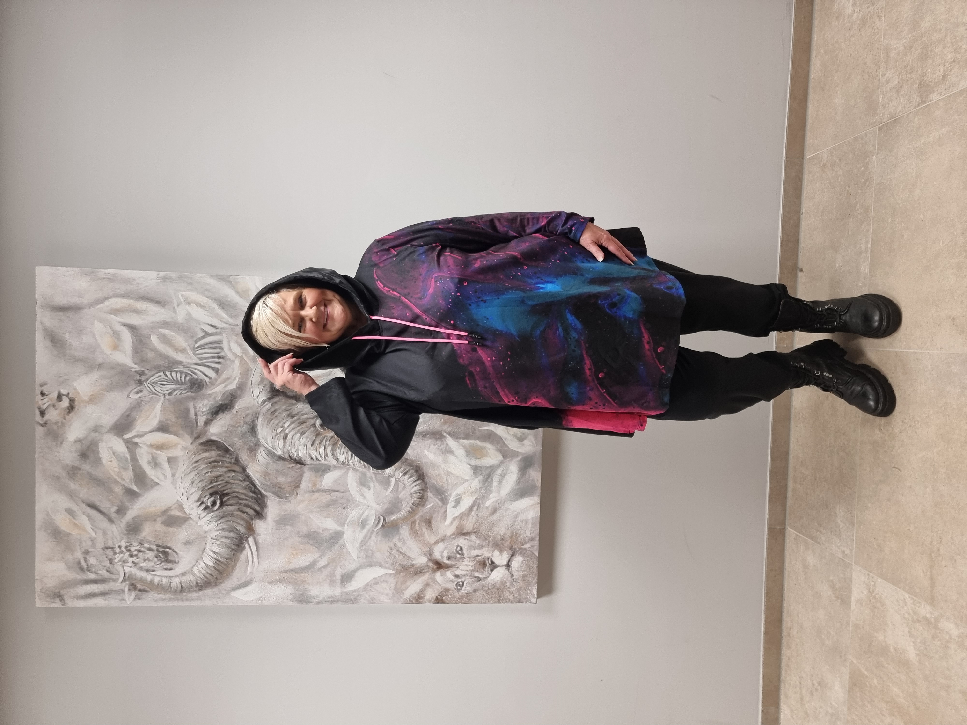 Hoodie mit Kapuze von CN-G in Schwarz bunt und ausgefallenem Design