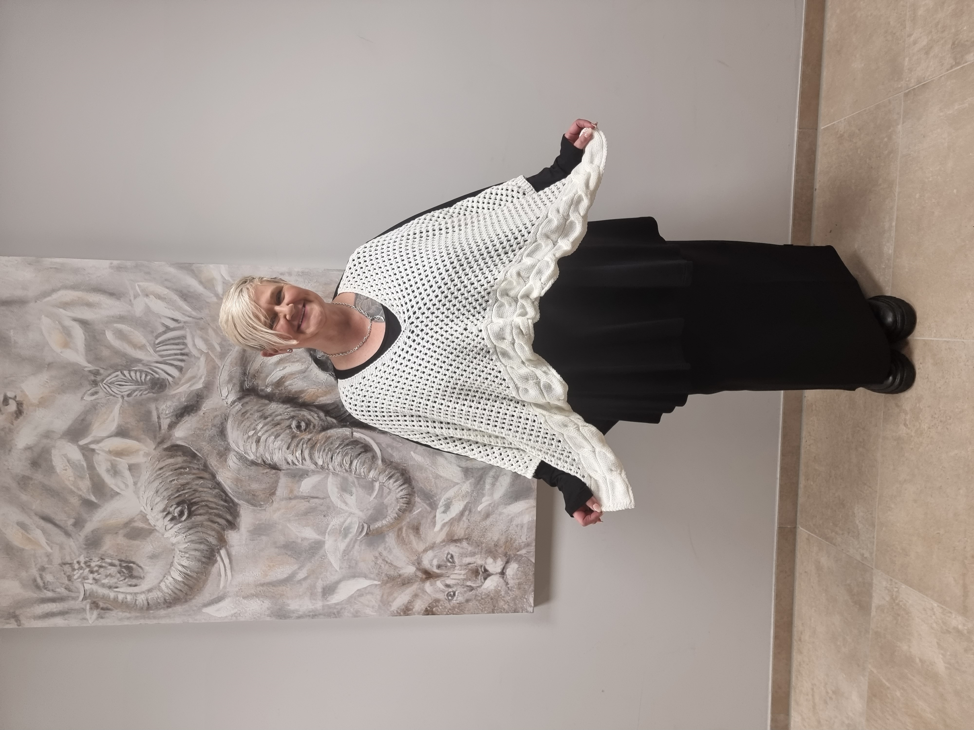 Stricküberwurf Weiß Schwarz von CN-G Einheitsgröße Tragbar Gr 38/40 bis 64 +