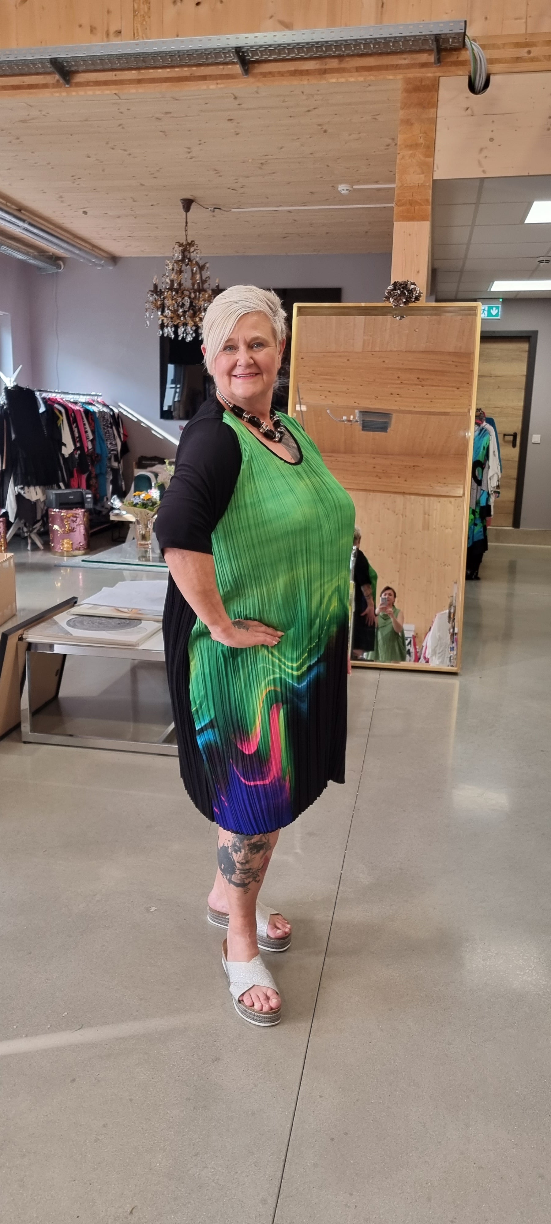 CN-G Kleid Tunika in 3 Größen Schwarz Grün bis Größe 58