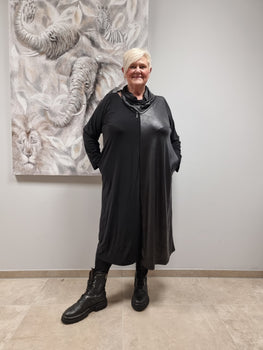 Kleid von CN-G in 4 Größen bis Größe 60 mit Lederlook einseitig
