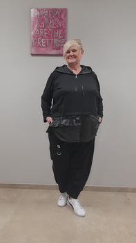 Hoodie mit Kapuze von CN-G in Schwarz mit Taft Memory Einsätzen bis Größe 50/52